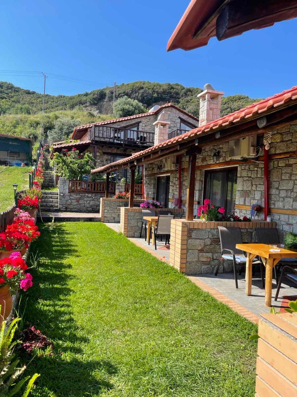 Theano Apartments Сарти Экстерьер фото