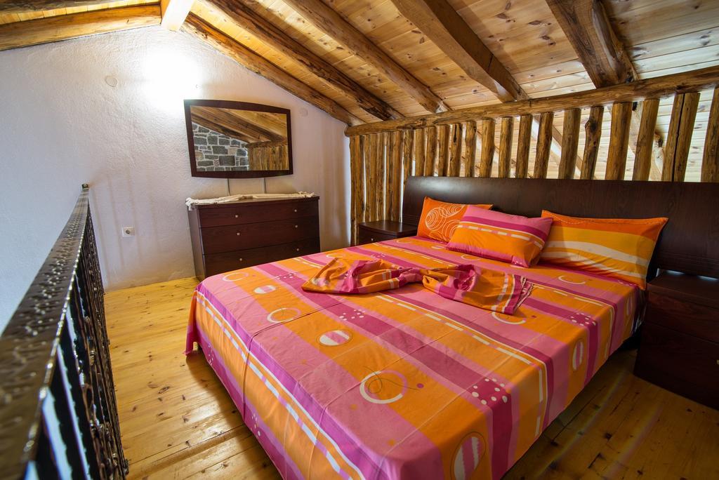 Theano Apartments Сарти Экстерьер фото